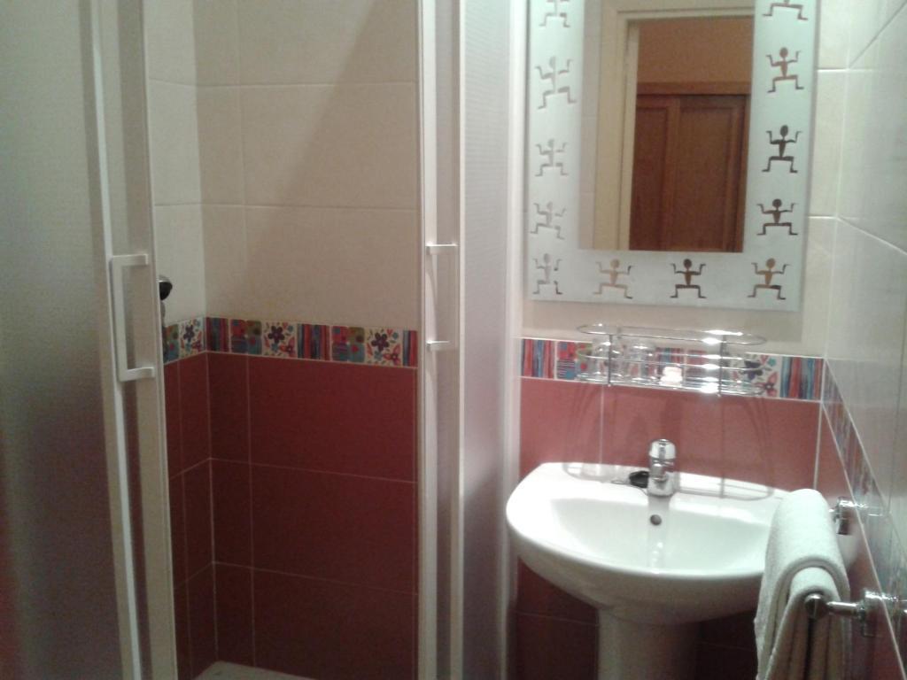Hostal Don Alfonso Мадрид Экстерьер фото